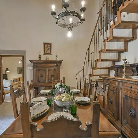 Medieval Palazzo Becci Apartmán *